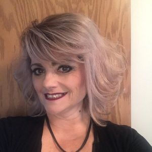 Meet your Posher, Tana